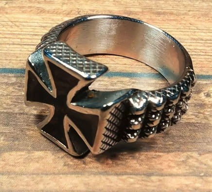 pierscien krzyz rycerski 2.jpg